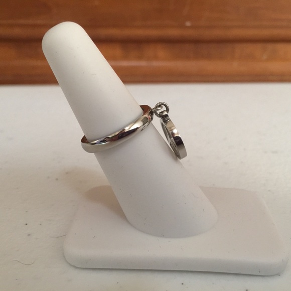 ☮️ Peace Sign Charm Ring | Stainless Steel - Picture 2 of 7